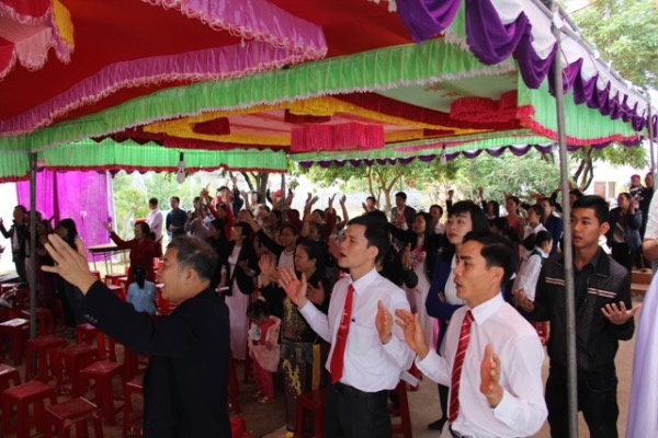Lễ Cảm Tạ V&agrave; Cung Hiến Tại HTTL M&oacute;ng C&aacute;i