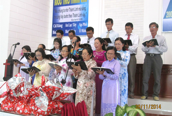 BỒI LINH TRUNG NI&Ecirc;N TẠI HỘI TH&Aacute;NH C&Aacute;I RĂNG - TP. CẦN THƠ