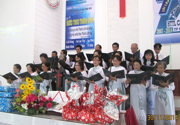 BỒI LINH TRUNG NI&Ecirc;N TẠI HỘI TH&Aacute;NH C&Aacute;I RĂNG - TP. CẦN THƠ