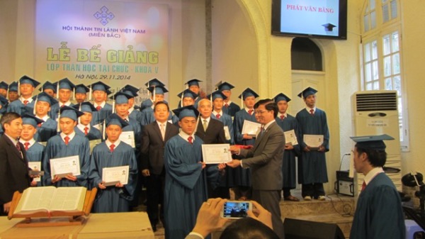 Lễ Bế Giảng Lớp Thần Học Tại Chức Khóa V