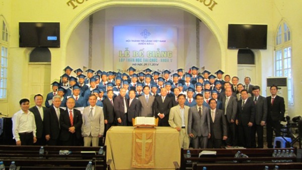 Lễ Bế Giảng Lớp Thần Học Tại Chức Khóa V