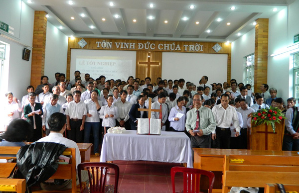 TỔNG KẾT KHÓA HỌC NGƯỜI NỮ TRONG NHÀ CHÚA TẠI GIA LAI