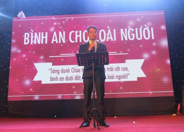 105 Th&acirc;n hữu tiếp nhận Ch&uacute;a trong đ&ecirc;m Gi&aacute;ng Sinh tại HTTL H&agrave; Nội