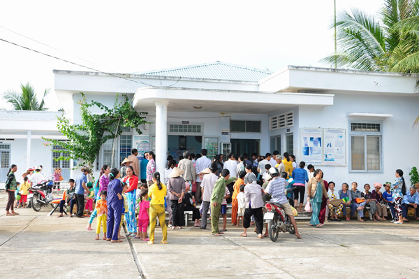 HỘI THÁNH KẾ SÁCH THỰC HIỆN KHÁM BỆNH TỪ THIỆN TẠI XÃ KẾ AN