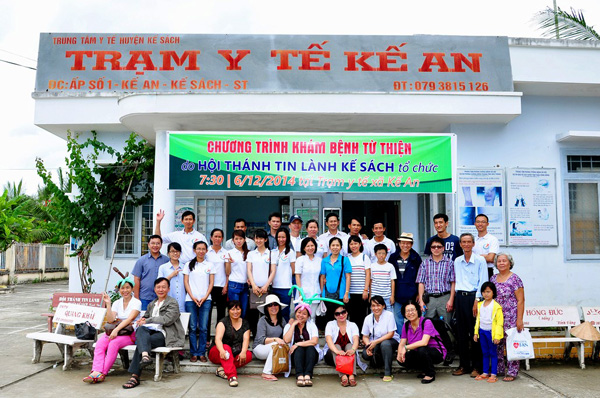 HỘI THÁNH KẾ SÁCH THỰC HIỆN KHÁM BỆNH TỪ THIỆN TẠI XÃ KẾ AN
