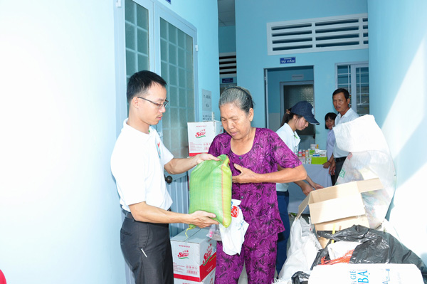 HỘI THÁNH KẾ SÁCH THỰC HIỆN KHÁM BỆNH TỪ THIỆN TẠI XÃ KẾ AN