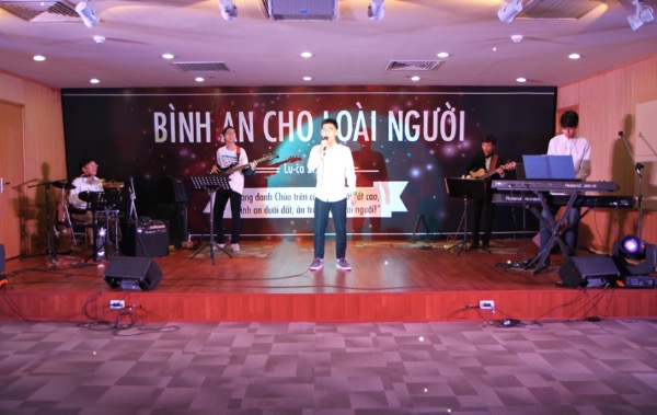 38 Th&acirc;n hữu tiếp nhận Ch&uacute;a qua buổi truyền giảng tại Điểm nh&oacute;m Mỹ Đ&igrave;nh