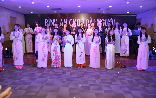 38 Th&acirc;n hữu tiếp nhận Ch&uacute;a qua buổi truyền giảng tại Điểm nh&oacute;m Mỹ Đ&igrave;nh