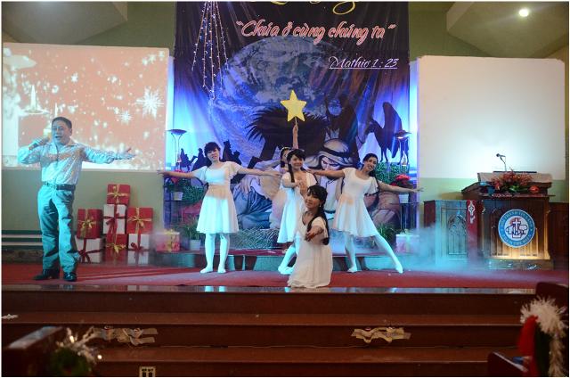 Đơn Ca - Đêm Thánh - HT Phúc Âm Toàn Vẹn - 2014