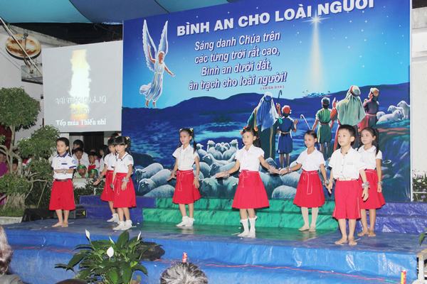 Truyền Giảng Gi&aacute;ng Sinh