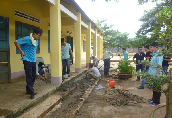 HOẠT ĐỘNG TỪ THIỆN NH&Acirc;N DỊP GI&Aacute;NG SINH 2014 CỦA HỘI TH&Aacute;NH V&Otilde; ĐẮT