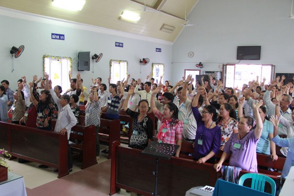 TRẠI XU&Acirc;N TRUNG TR&Aacute;NG NI&Ecirc;N TỈNH BẾN TRE 2014