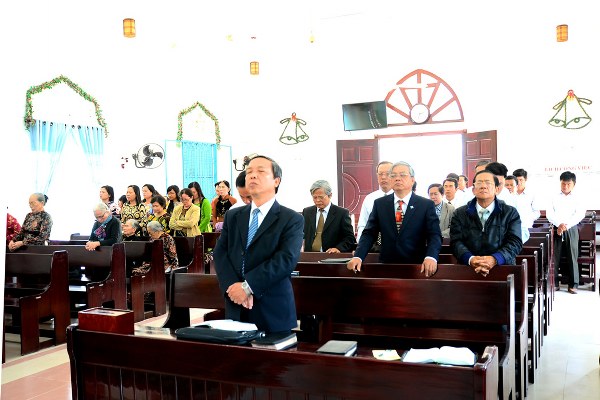 TH&Agrave;NH PHỐ Đ&Agrave; NẴNG: MỤC SƯ - TRUYỀN ĐẠO HIỆP NGUYỆN ĐẦU NĂM MỚI