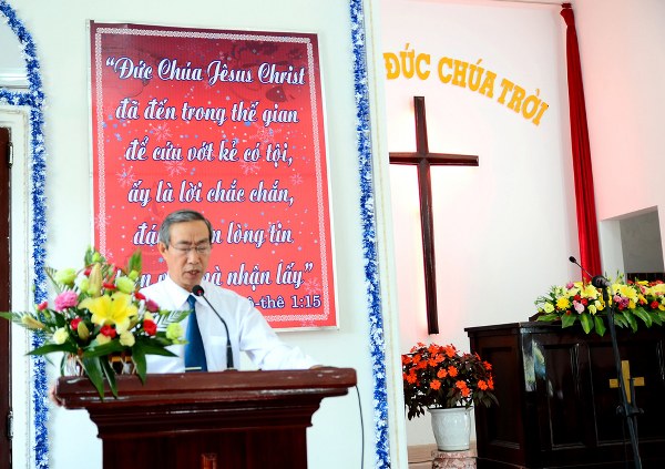 TH&Agrave;NH PHỐ Đ&Agrave; NẴNG: MỤC SƯ - TRUYỀN ĐẠO HIỆP NGUYỆN ĐẦU NĂM MỚI