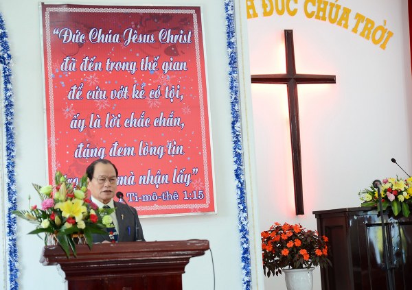 TH&Agrave;NH PHỐ Đ&Agrave; NẴNG: MỤC SƯ - TRUYỀN ĐẠO HIỆP NGUYỆN ĐẦU NĂM MỚI