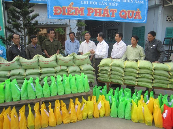 QU&Agrave; TẾT CHO ANH EM NGH&Egrave;O KH&Oacute; TẠI TỈNH KI&Ecirc;N GIANG