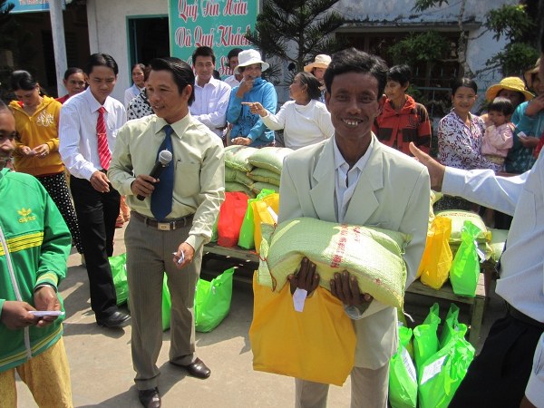QU&Agrave; TẾT CHO ANH EM NGH&Egrave;O KH&Oacute; TẠI TỈNH KI&Ecirc;N GIANG