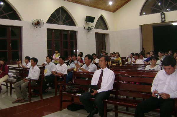 HỘI TH&Aacute;NH V&Otilde; ĐẮT TH&Ocirc;NG C&Ocirc;NG VỚI HỘI TH&Aacute;NH PH&Uacute; QU&Yacute;