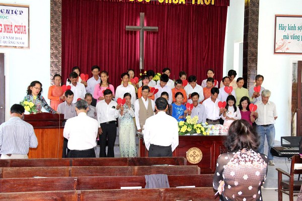 BẾ GIẢNG KH&Oacute;A HỌC NGƯỜI NỮ TRONG NH&Agrave; CH&Uacute;A TẠI HTTL B&Igrave;NH QUẾ