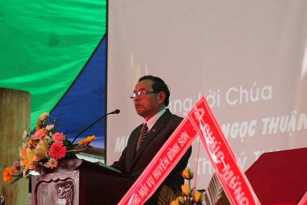 khởi c&ocirc;ng x&acirc;y dựng nh&agrave; thờ b&igrave;nh sơn
