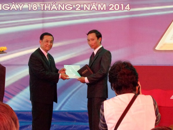 khởi c&ocirc;ng x&acirc;y dựng nh&agrave; thờ b&igrave;nh sơn