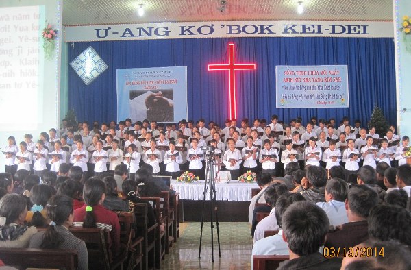 5.000 NGƯỜI BAHNAR DỰ HỘI ĐỒNG BỒI LINH TẠI TỈNH GIA LAI
