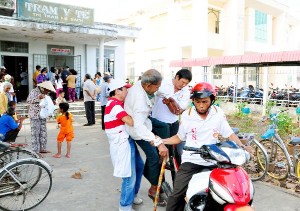 HỘI TH&Aacute;NH KẾ S&Aacute;CH TỔ CHỨC KH&Aacute;M BỆNH TỪ THIỆN