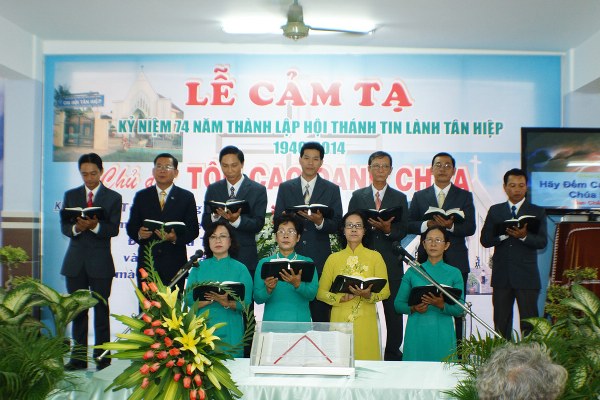 LỄ CẢM TẠ CH&Uacute;A V&Agrave; KỶ NIỆM 74 NĂM TH&Agrave;NH LẬP HỘI TH&Aacute;NH T&Acirc;N HIỆP - KI&Ecirc;N GIANG