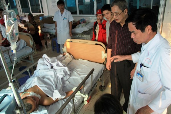 Cập Nhật T&igrave;nh H&igrave;nh T&iacute;n Hữu Trong Tai Nạn Sập Cầu Tại Chu Va, Lai Ch&acirc;u