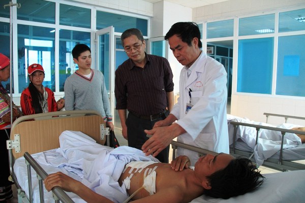 Cập Nhật T&igrave;nh H&igrave;nh T&iacute;n Hữu Trong Tai Nạn Sập Cầu Tại Chu Va, Lai Ch&acirc;u