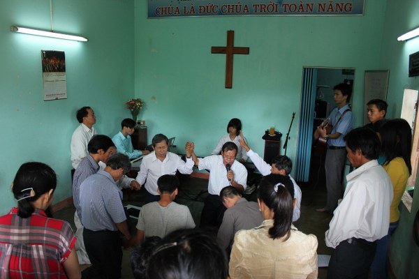 BAN ĐIỀU H&Agrave;NH HT PH&Uacute;C &Acirc;M TO&Agrave;N VẸN VN BỒI LINH THĂM VIẾNG C&Aacute;C GI&Aacute;O HẠT MIỀN TRUNG.