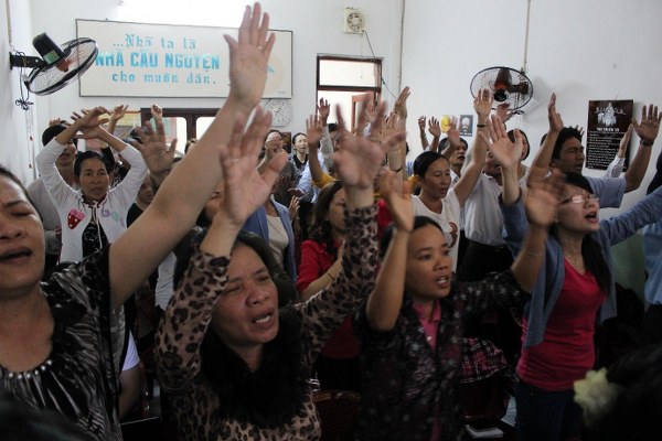 BAN ĐIỀU H&Agrave;NH HT PH&Uacute;C &Acirc;M TO&Agrave;N VẸN VN BỒI LINH THĂM VIẾNG C&Aacute;C GI&Aacute;O HẠT MIỀN TRUNG.
