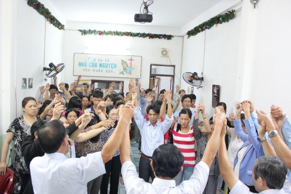 BAN ĐIỀU H&Agrave;NH HT PH&Uacute;C &Acirc;M TO&Agrave;N VẸN VN BỒI LINH THĂM VIẾNG C&Aacute;C GI&Aacute;O HẠT MIỀN TRUNG.