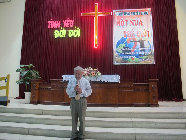 HỘI TH&Aacute;NH THỦ ĐỨC: 66 NGƯỜI TIN CH&Uacute;A TRONG Đ&Ecirc;M TRUYỀN GIẢNG