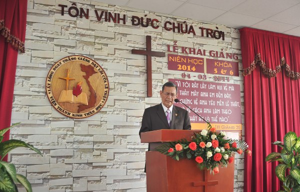 VIỆN TH&Aacute;NH KINH THẦN HỌC: KHAI GIẢNG NI&Ecirc;N HỌC 2014