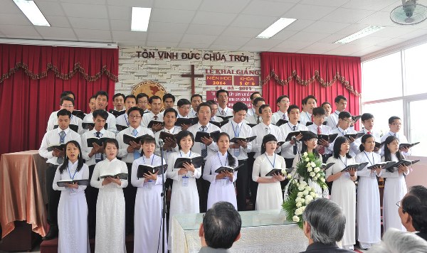 VIỆN TH&Aacute;NH KINH THẦN HỌC: KHAI GIẢNG NI&Ecirc;N HỌC 2014