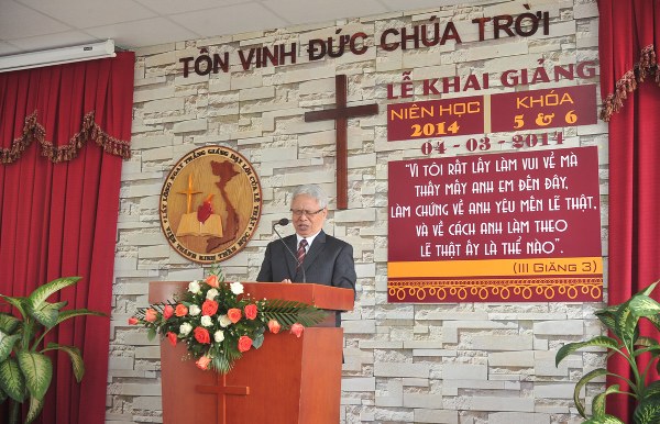 VIỆN TH&Aacute;NH KINH THẦN HỌC: KHAI GIẢNG NI&Ecirc;N HỌC 2014