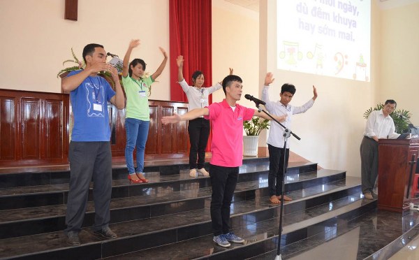 HUẤN LUYỆN THÁNH KINH HÈ CHO GIÁO VIÊN TẠI TỈNH ĐĂK LĂK