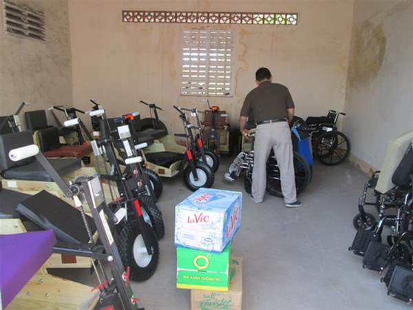 CẤP PH&Aacute;T 200 XE LĂN TAY TẠI TỈNH TIỀN GIANG