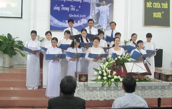 TH&Aacute;NH NHẠC TRUYỀN GIẢNG PHỤC SINH TẠI C&Agrave; MAU