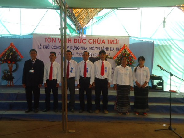 LỄ KHỞI C&Ocirc;NG X&Acirc;Y DỰNG NH&Agrave; THỜ ĐẠ TH&Agrave;M ĐẠ HUOAI, L&Acirc;M ĐỒNG.