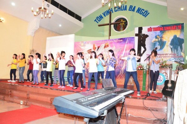 TH&Aacute;NH NHẠC TRUYỀN TẠI Hội TH&Aacute;NH PH&Uacute;C &Acirc;M TO&Agrave;N VẸN VIỆT NAM TẠI TP HỒ CH&Iacute; MINH.