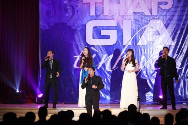  Chương Tr&igrave;nh Th&aacute;nh Nhạc: Thập Gi&aacute; T&igrave;nh Y&ecirc;u