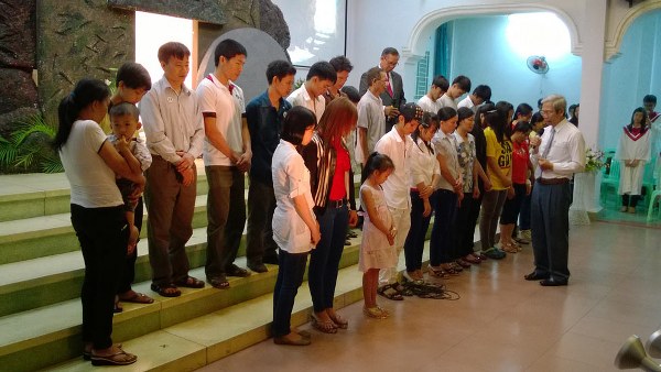 TRUYỀN GIẢNG NH&Acirc;N DỊP MỪNG CH&Uacute;A PHỤC SINH 2014 TẠI NH&Agrave; THỜ T&Ocirc; HIẾN TH&Agrave;NH.