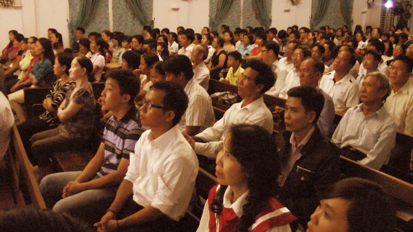 TRUYỀN GIẢNG NH&Acirc;N DỊP MỪNG CH&Uacute;A PHỤC SINH 2014 TẠI NH&Agrave; THỜ T&Ocirc; HIẾN TH&Agrave;NH.