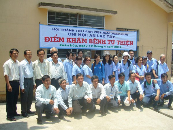 KH&Aacute;M BỆNH TỪ THIỆN TẠI X&Atilde; XU&Acirc;N H&Ograve;A, S&Oacute;C TRĂNG.