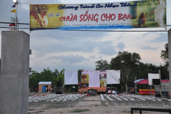 TRUYỀN GIẢNG TẠI V&Otilde; XU &ndash; B&Igrave;NH THUẬN.