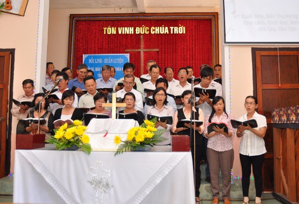 BỒI LINH &ndash; HUẤN LUYỆN GI&Aacute;O VI&Ecirc;N TRƯỜNG CH&Uacute;A NHẬT 2014 TỈNH BẾN TRE