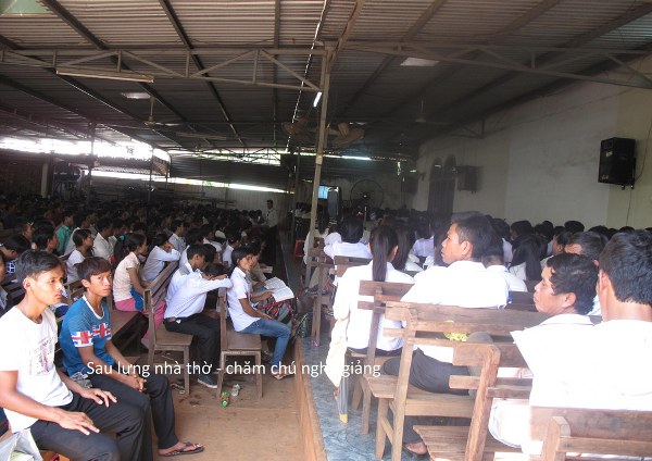 TỈNH B&Igrave;NH PHƯỚC: CH&Uacute;A THĂM VIẾNG HỘI TH&Aacute;NH TRONG HO&Agrave;N CẢNH KH&Oacute; KHĂN