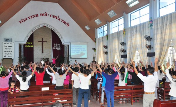 HUẤN LUYỆN GI&Aacute;O VI&Ecirc;N TH&Aacute;NH KINH H&Egrave; 2014 TẠI B&Igrave;NH THUẬN.